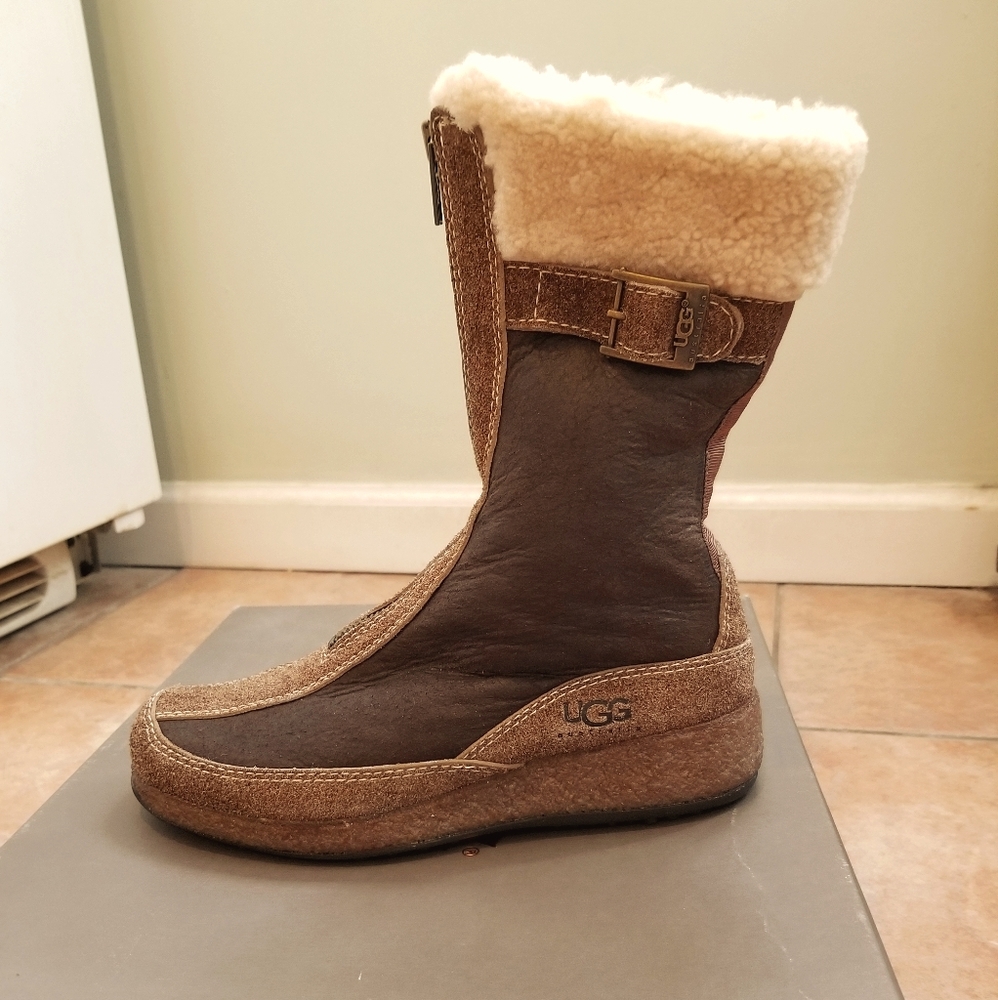 UGG ROMA Antique Dark Chocolate